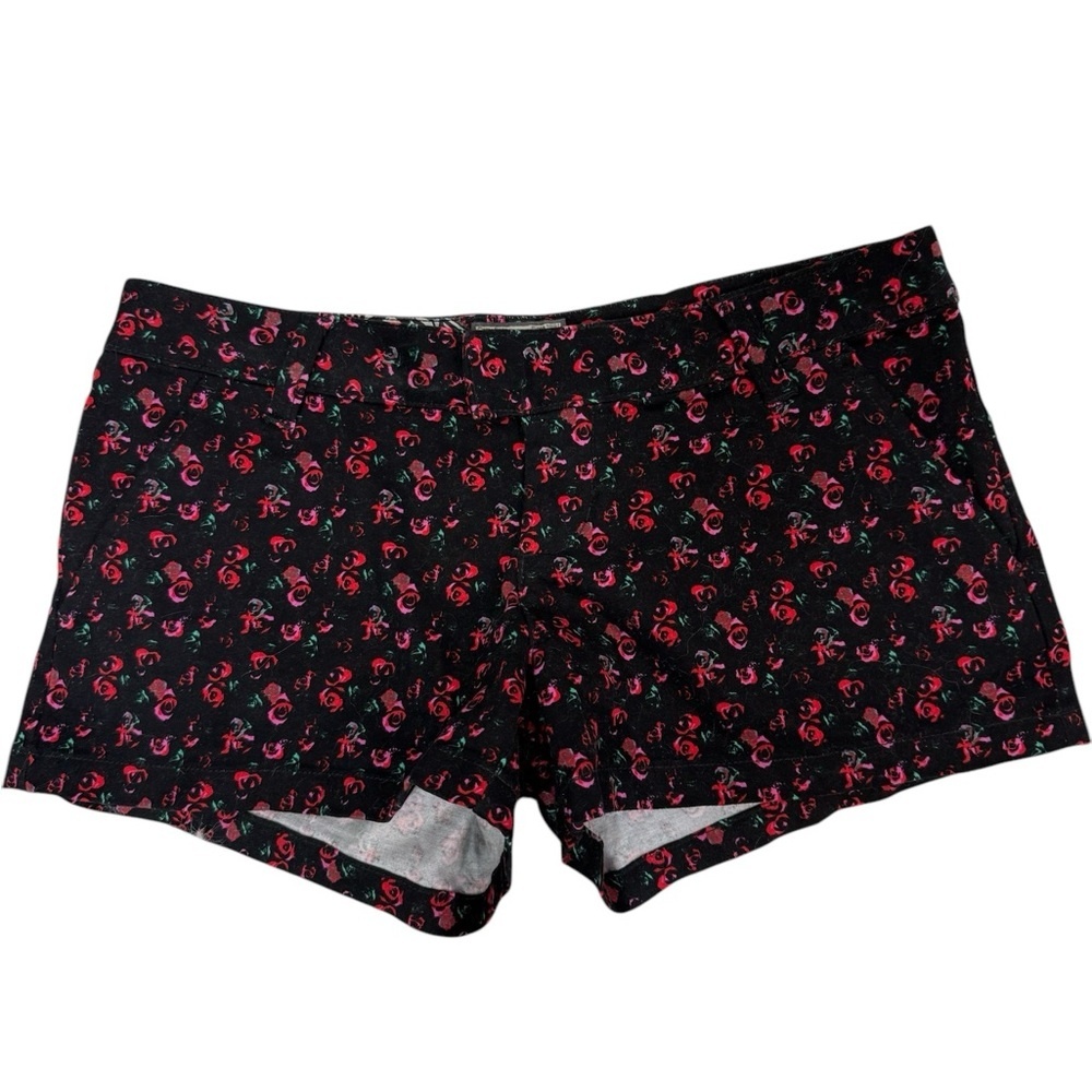 EUCJunior Girls VOLCOM brand‎ Floral Black Shorts-Size 3. 9 Lenth.